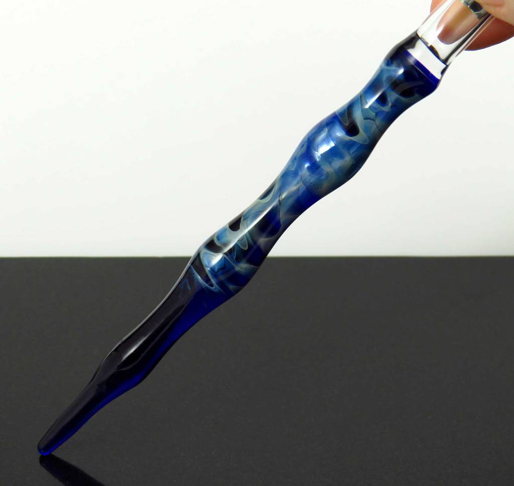 Blue glass dip pen with silver luster surface decoration, silver fumed directly in the flame