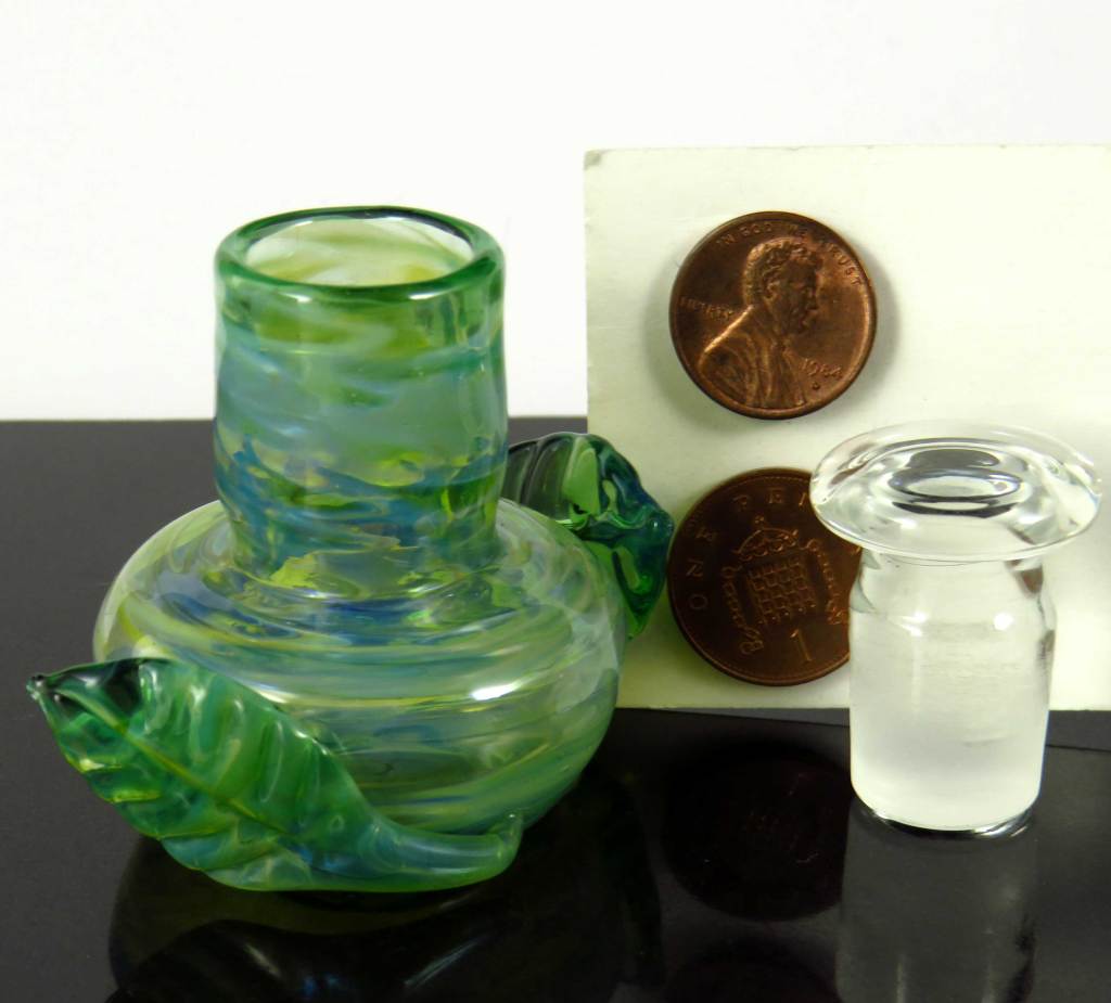 Glass ink bottle for calligraphy